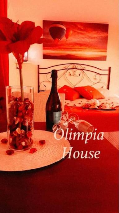 Olimpia House - Central Station Bari Exterior photo